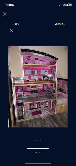 Barbie Doll House 
