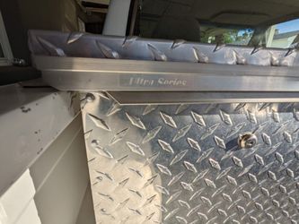 TRUCK TRUNK ULTRA SERIES In Bed Toolbox for Sale in Buckeye AZ