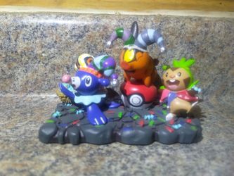 Pokemon Statue