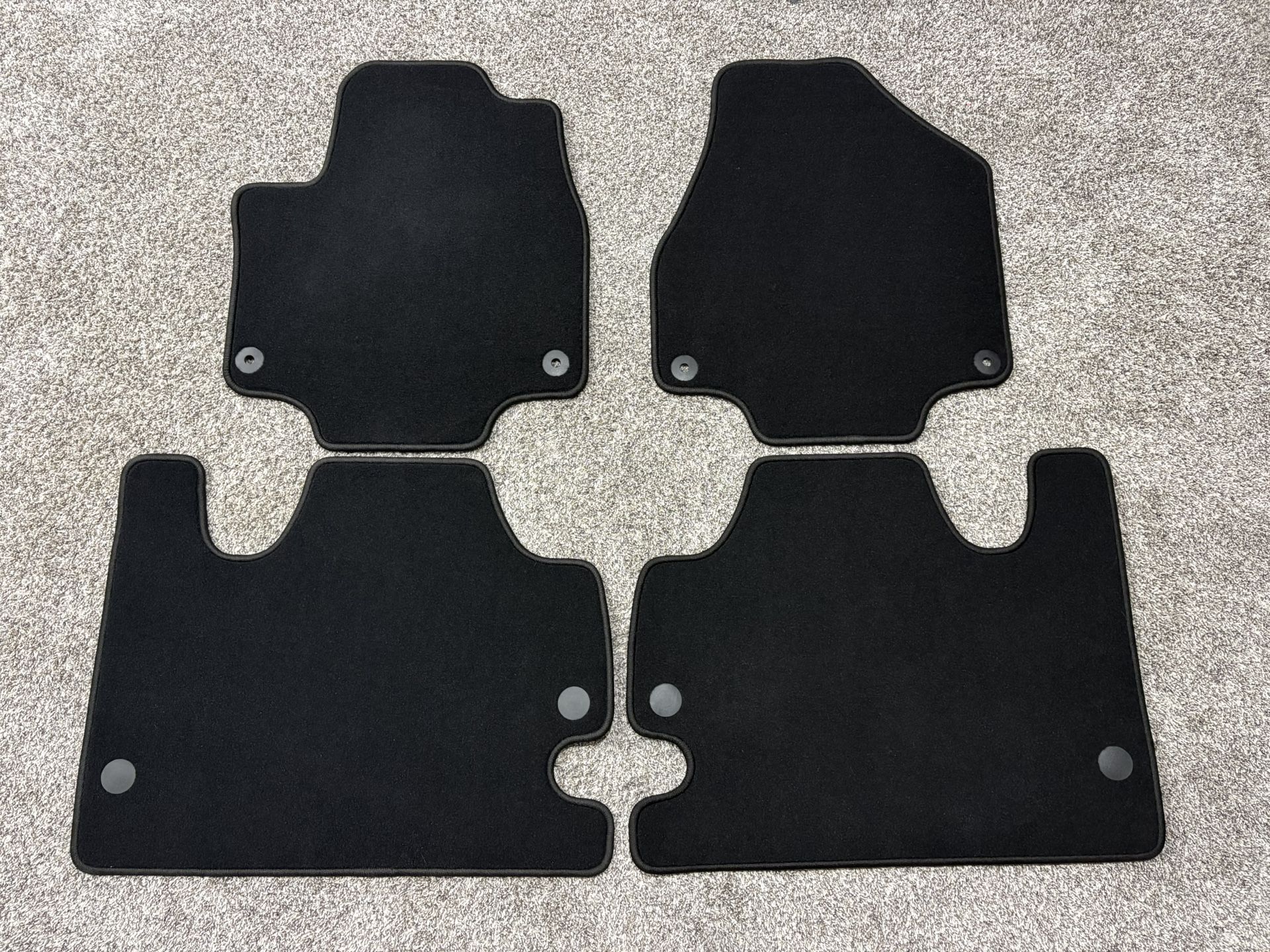 CHRYSLER 'Pacifica' Black Carpet OEM Floor Mat Set - (2017-2020)