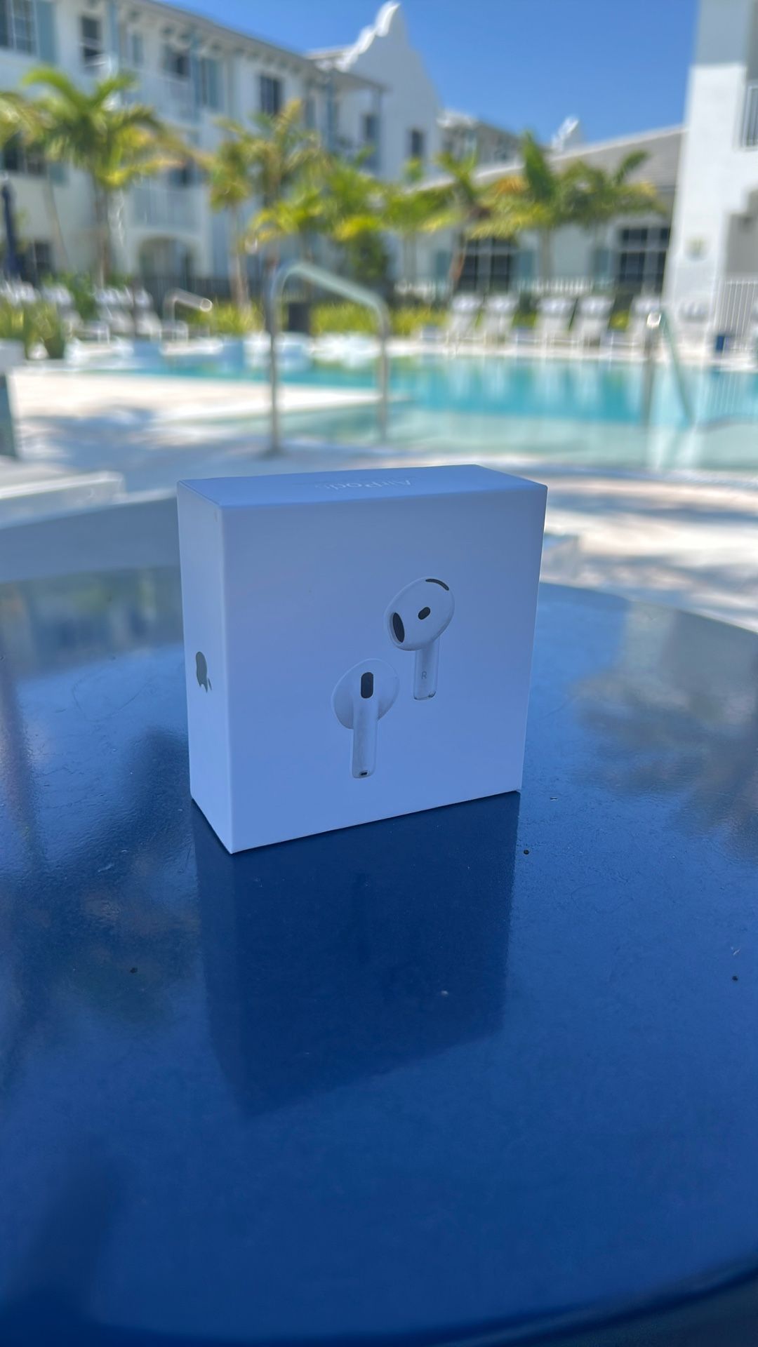 AIRPODS 4