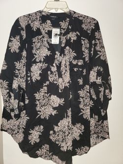 Flower half sleeve sheer top