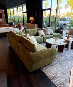 Pottery Barn Inspired Sectional | 5-Seat Modular
