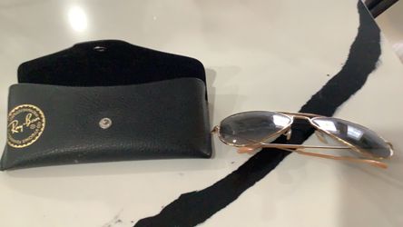 Ray-Ban Aviator Sunglasses with Case