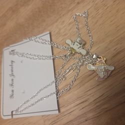 Cinnomenrol Necklace Set