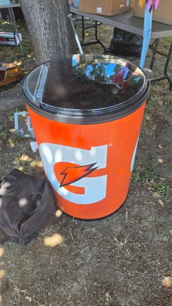 Gatorade display cooler