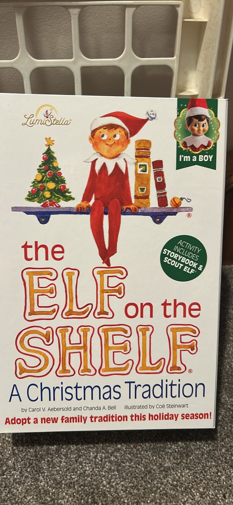 Elf On The Shelf. BOY   BRAND NEW EITH BOOK