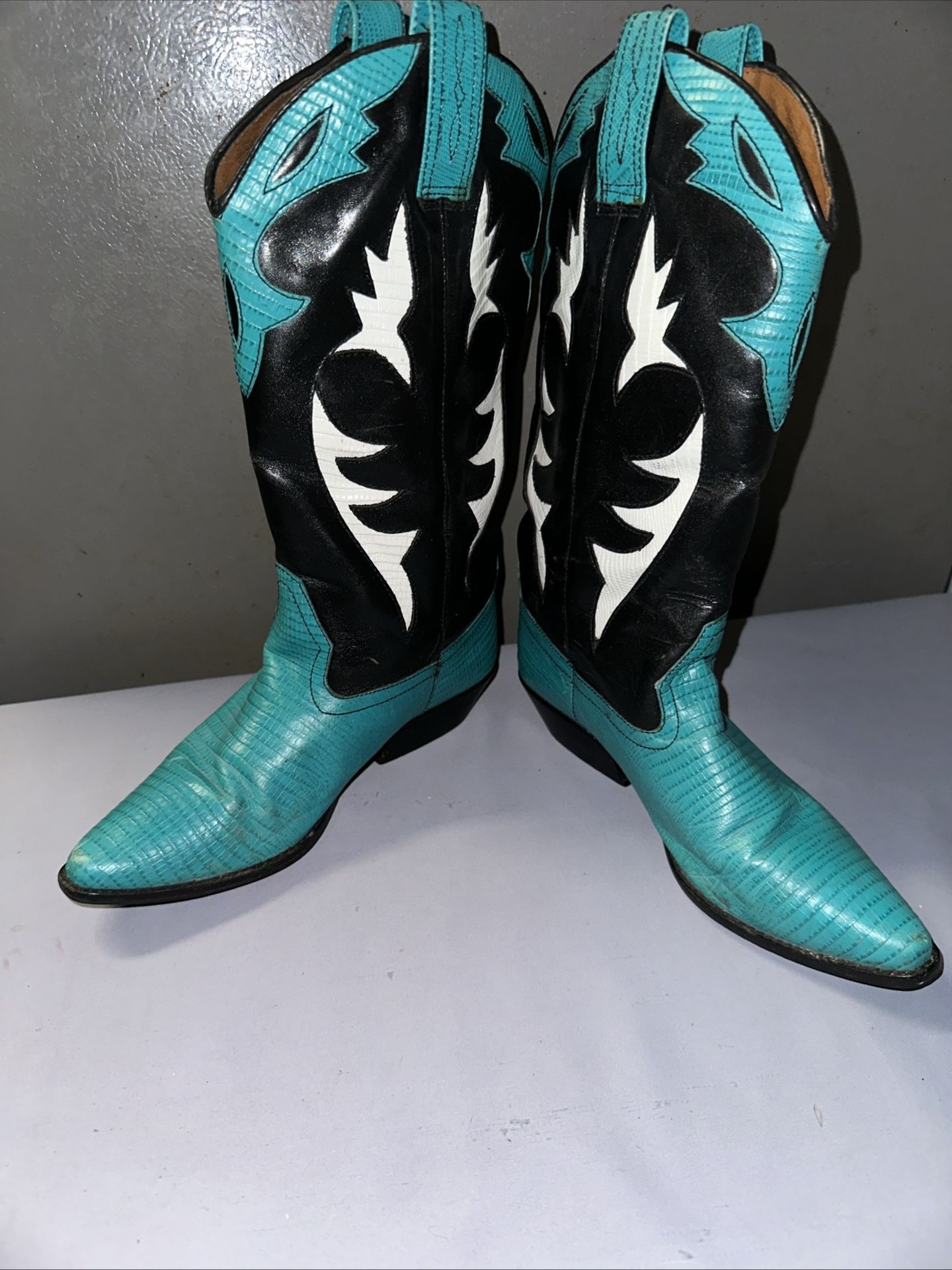 SABREE”NANCY “ Black And teal leather cowgirl boots SEE MEASUREMENTS