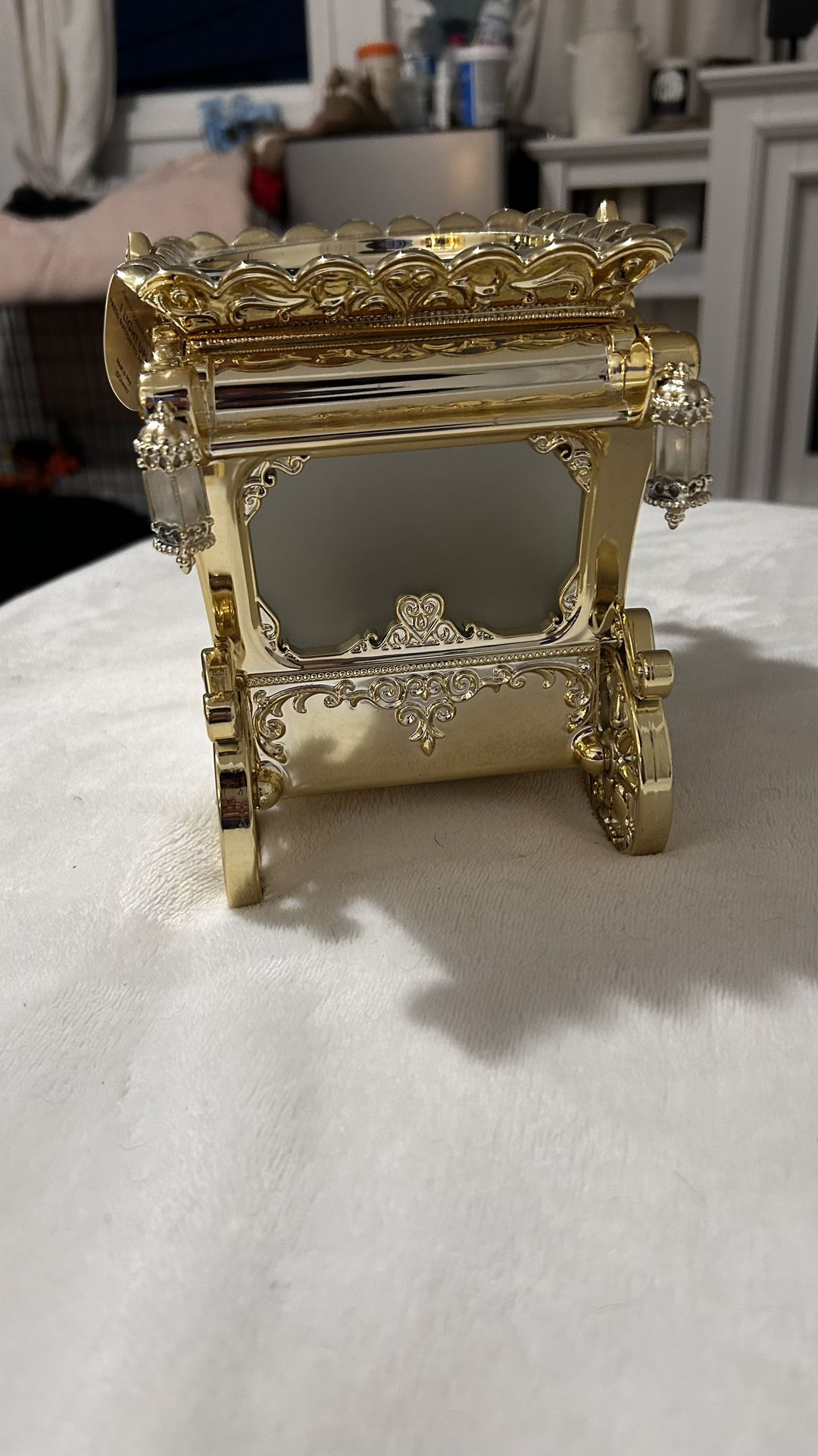 Bath&body Works Cinderella Candle Holder 