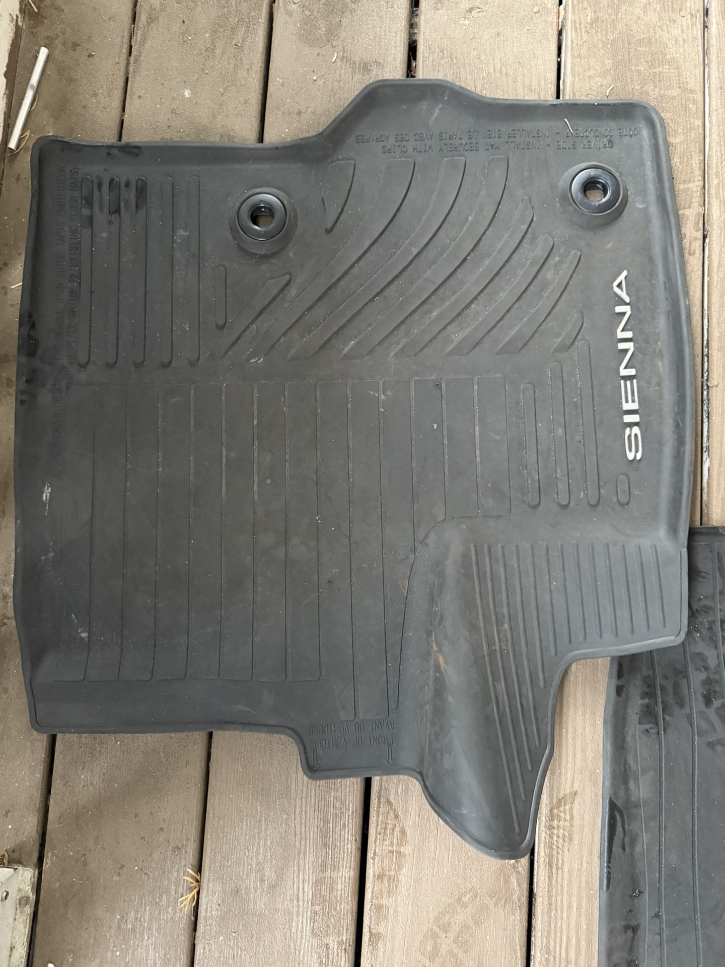 2019 Toyota Sienna Mats