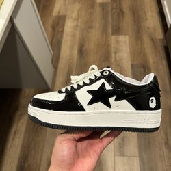 Bapestas Bape Sneakers, 7.5M (check out my page🔥) 