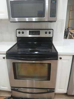 Stove nice stainless steel and black