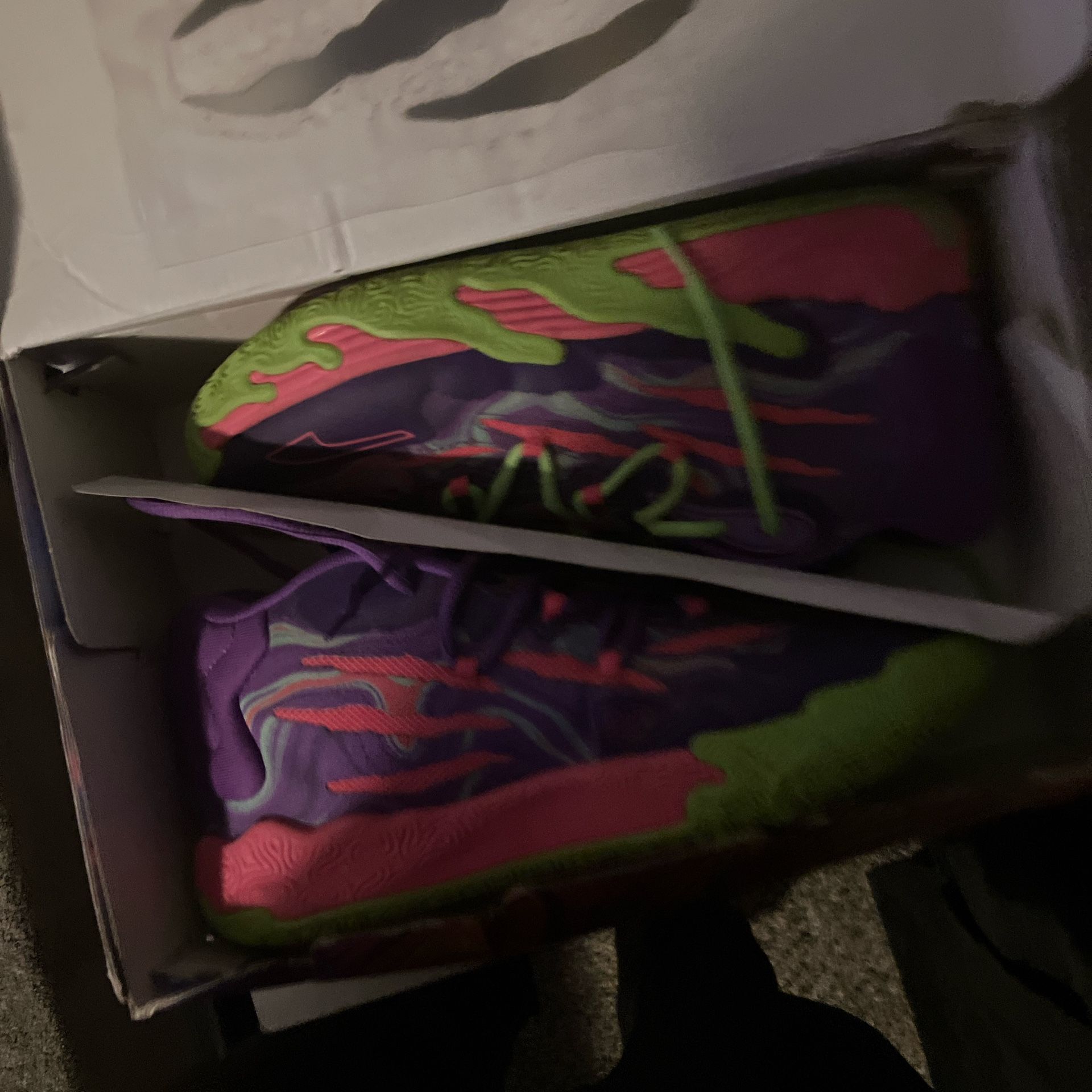 Basketball Shoe