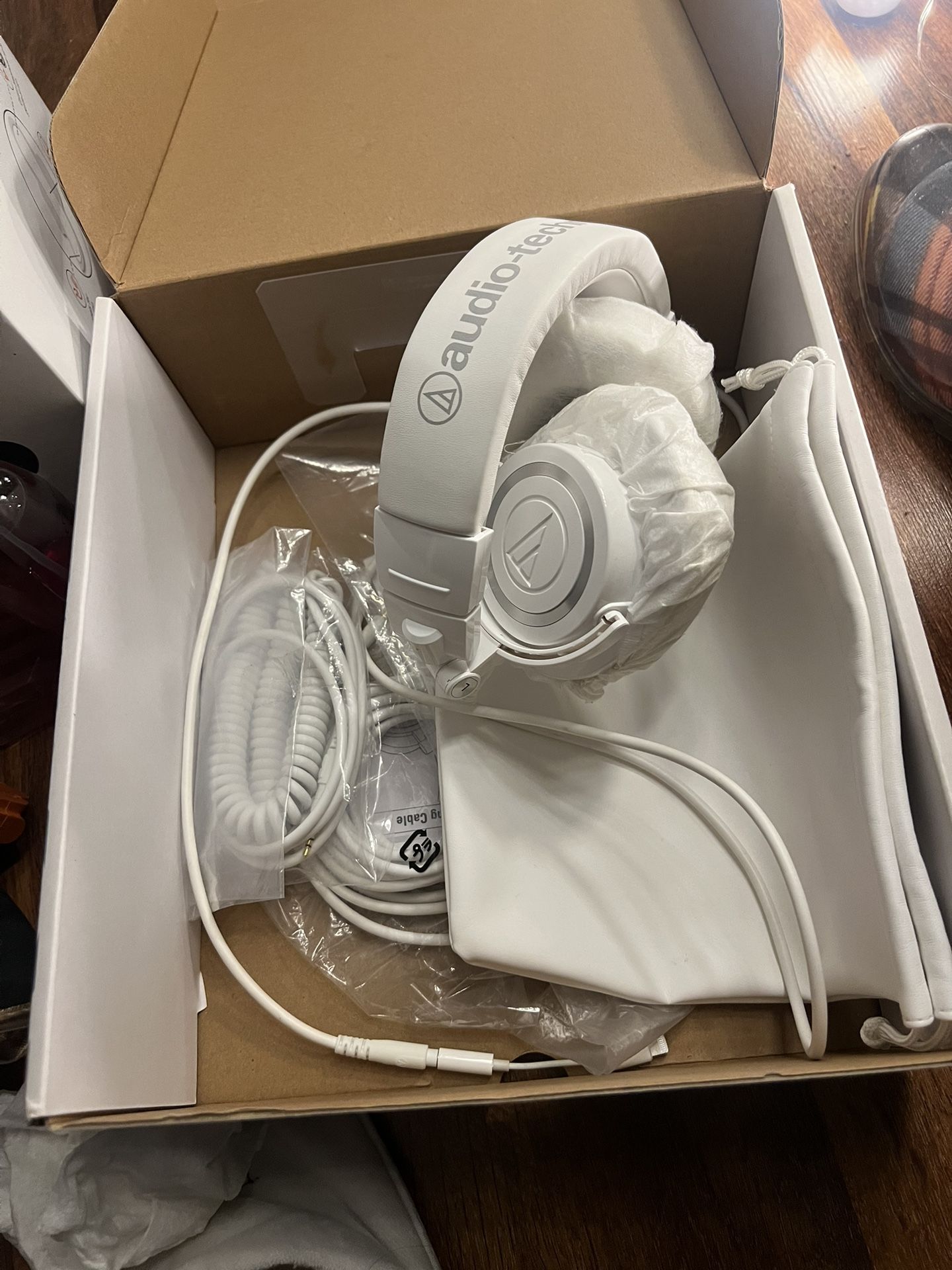 audio technica ,Professional monitor headphones