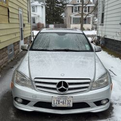 2010 Mercedes-Benz C-300 Luxury