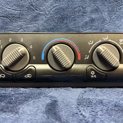 Climate Control Module 99-02 Chevy Silverado Tahoe Sierra