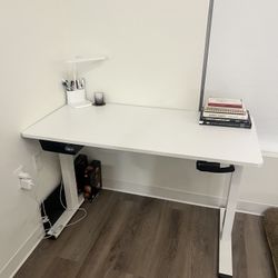 Manual Height Adjustable Desk  
