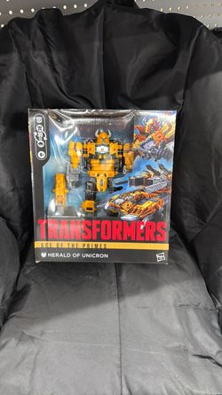 Transformers HERALD of UNICRON