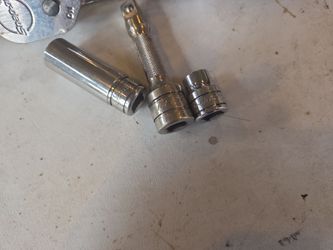 Snap on ratchet with extension