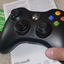 Xbox 360 I Got For Christmas 2 Years Ago I Never Had Time To  Play Came With No Game Selling It For Extra cash 🙃