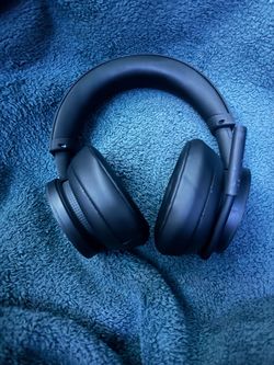Official Xbox Wireless Headset (Xbox Series X|S, Xbox One, PC, Bluetooth)