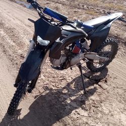 125cc Dirt Bike 