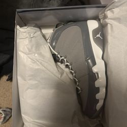 2 Pairs + 1 Pair FREE!! Air Jordan 9 Retro Size 11 / Airmax2 CB ‘94 size 11 / Air Jordan 6