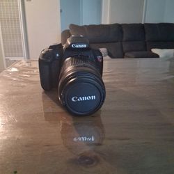 Canon Rebel T5 With 55-250mm Lens(read Description)