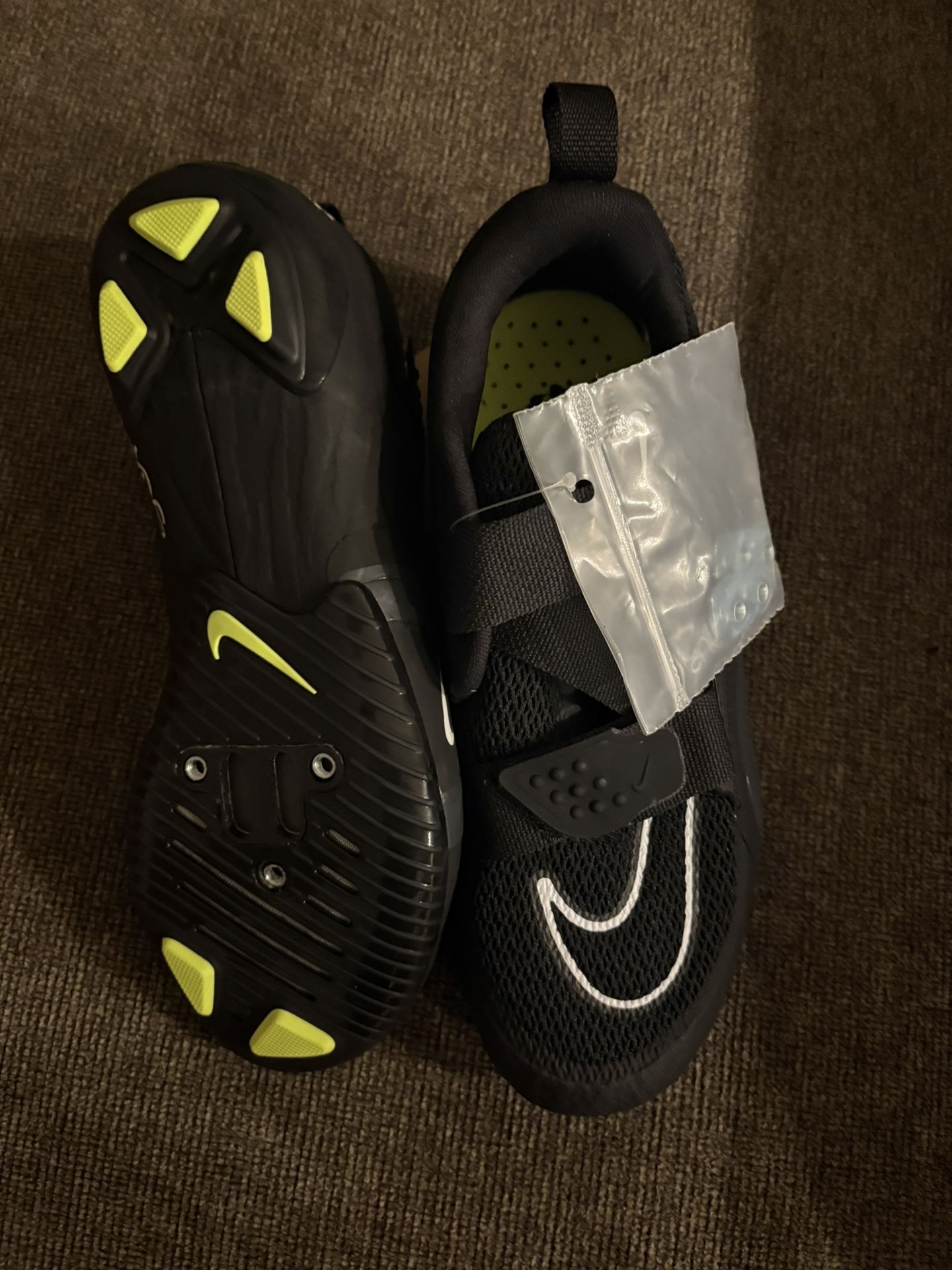 Nike Shoes Size 8.5 Brand New 