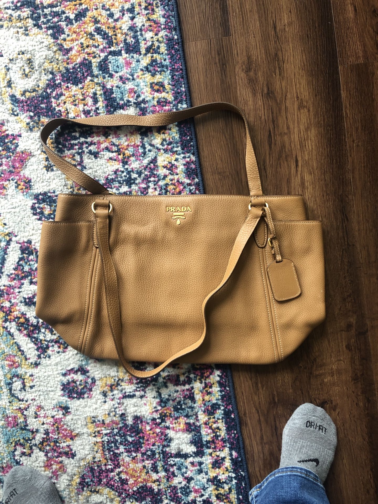 Authentic Prada vitello daino shoulder bag Never Used