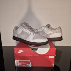 Men's Size 10.5 - Nike Dunk Ironstone