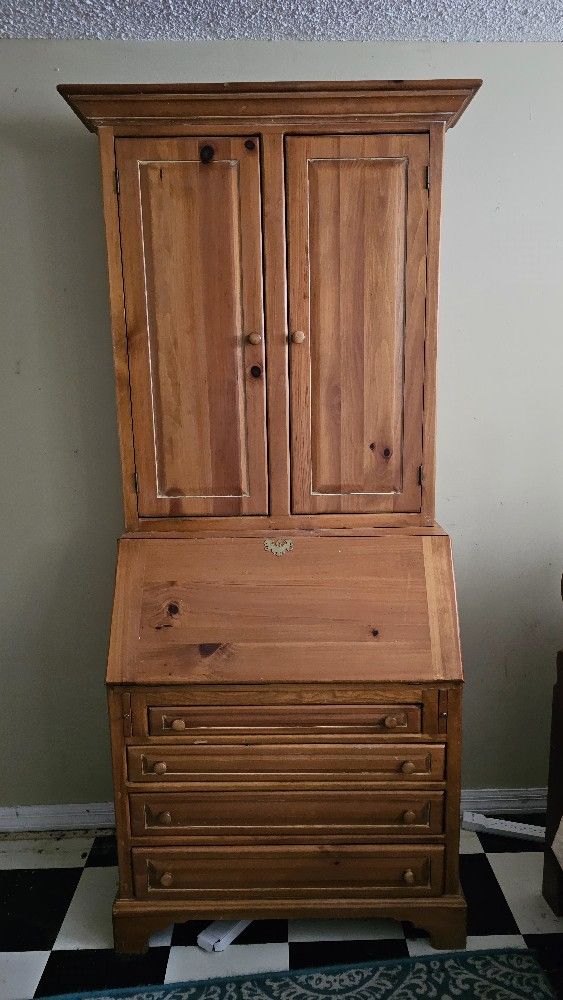 Soild Pine Secretary Desk Foldout With Hutch (Amish Built)