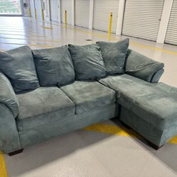 Reversible Chaise! Cute Aqua Blue Sectional Sofa, Couch!