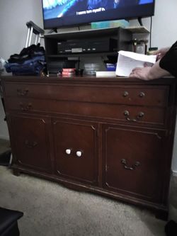 Dresser