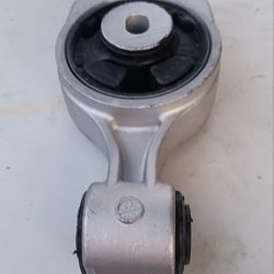Automotive Parts And Accessories Motor Mounts 