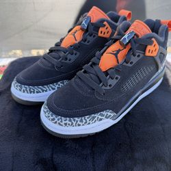 Jordan Spizike Low