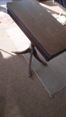 Beautiful Antique Leaf Table, Easy Restore, $125. Offer.