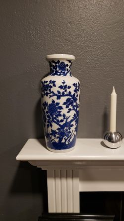 TOYO VASE