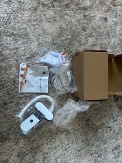 Nanit pro- White Flexible Gooseneck Clamp Mount with Cable