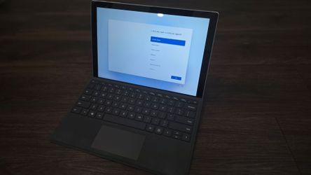 Surface Pro 7 i7 16gb ram 512gb storage