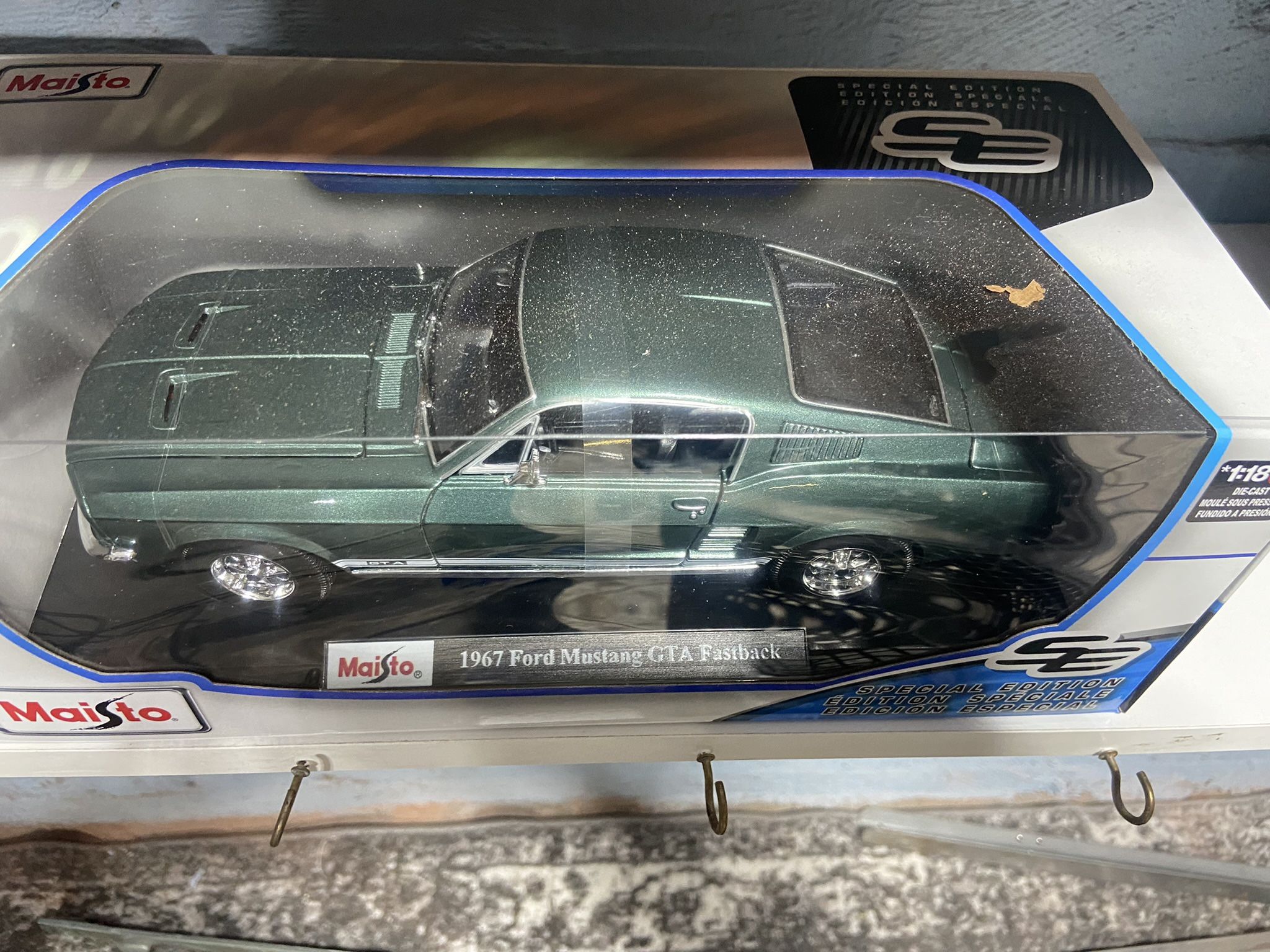 Maisto - 1/18 Scale Compatible with Ford Mustang GTA Fastback (1967) Green
