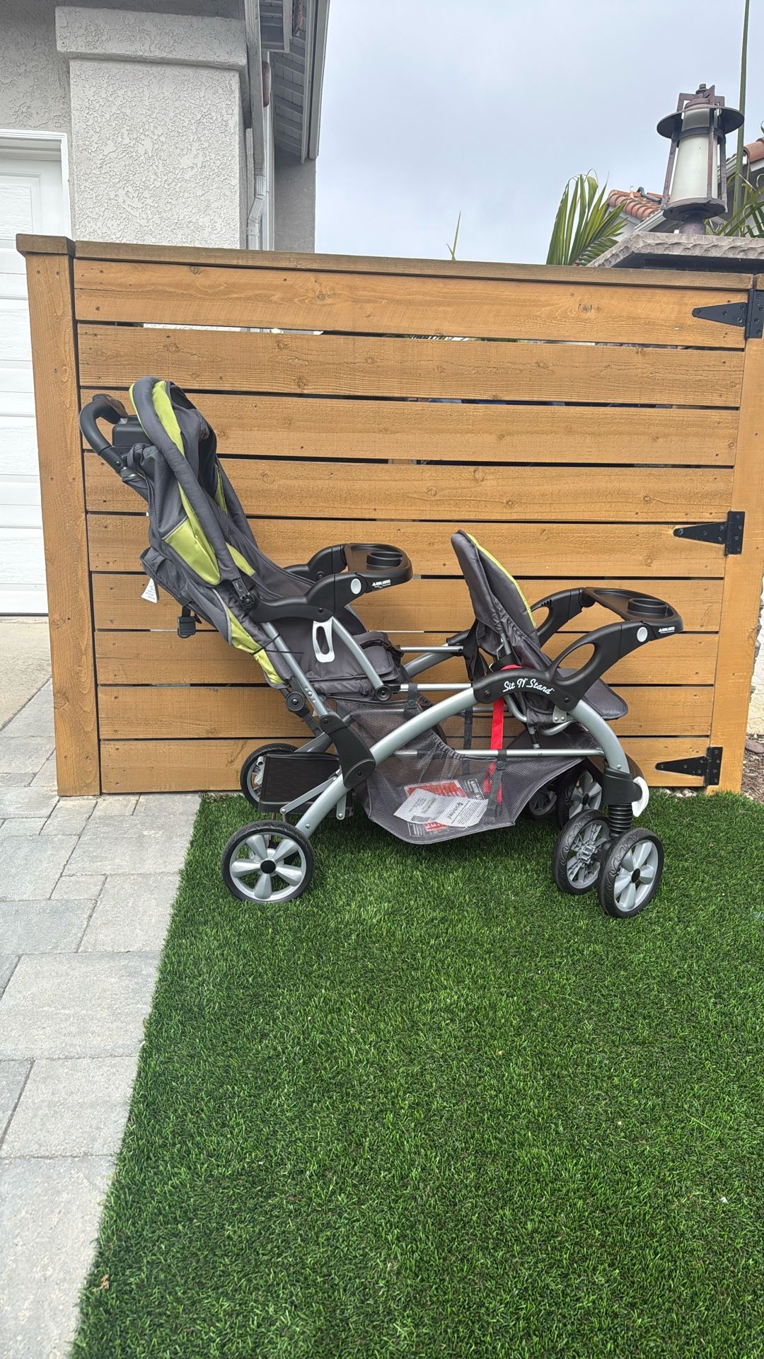 Baby trend, Sit N’ Stand Double Stroller