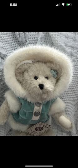 Merry Weather Crystalfrost Boyd’s Bear