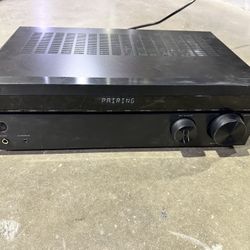 	Sony - 725W 5.2-Ch. Hi-Res 4K Ultra HD A/V Home Theater Receiver