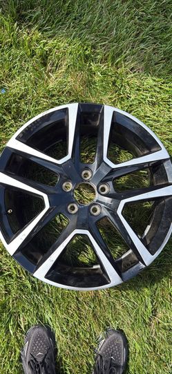 Volvo 19” S69 Alloy Wheel Rim