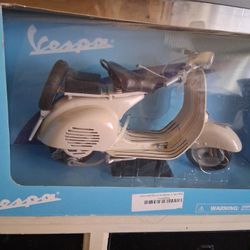 Never Opened 1955 150vl 1:6 Scale  VESPA