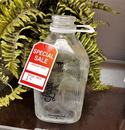 Zweizen Dairy Glass Milk Bottle – Vintage Farm Fresh Style