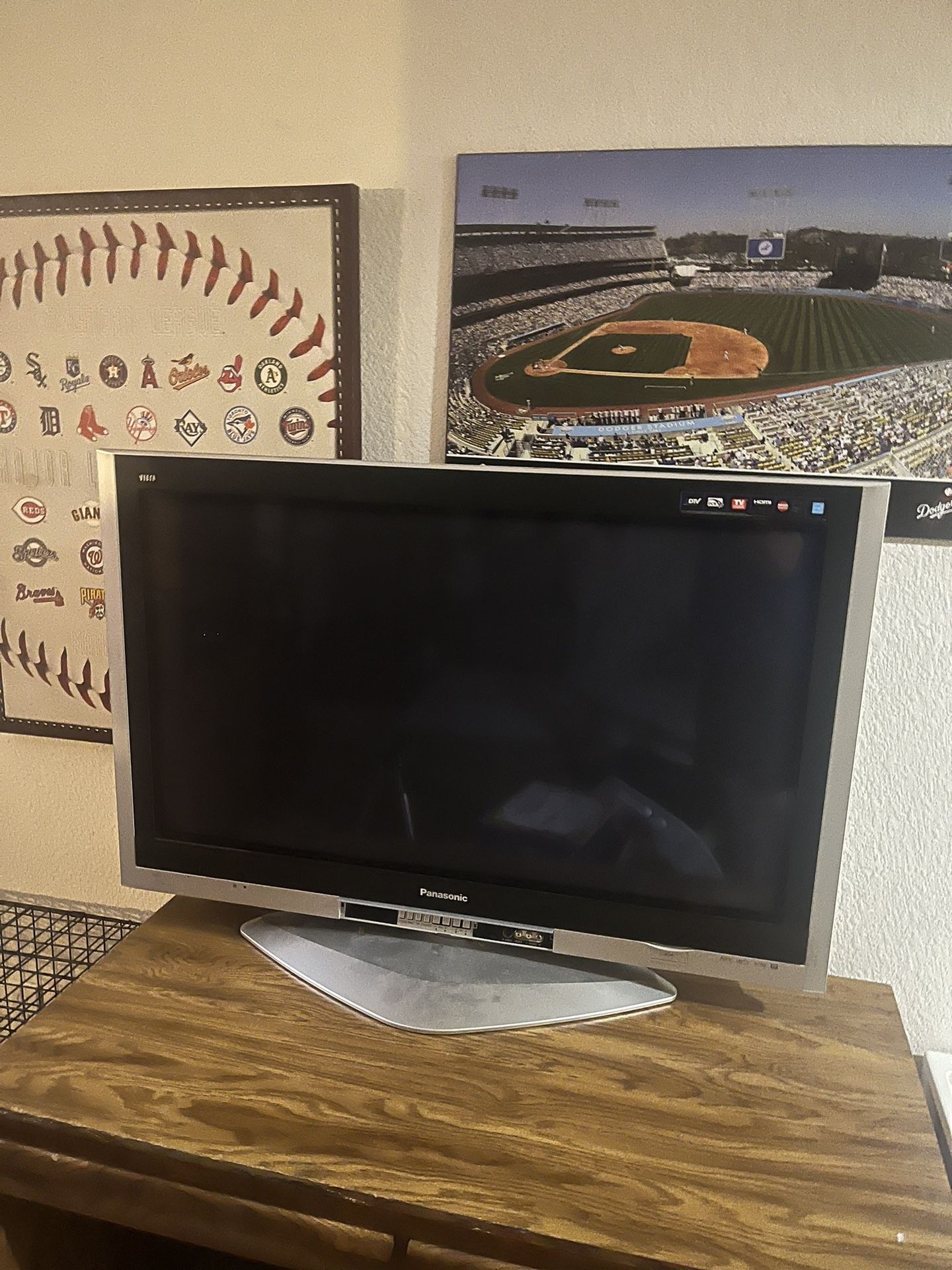 TV 