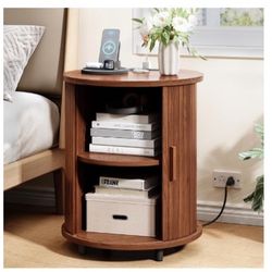 Rounding end table with charging station new