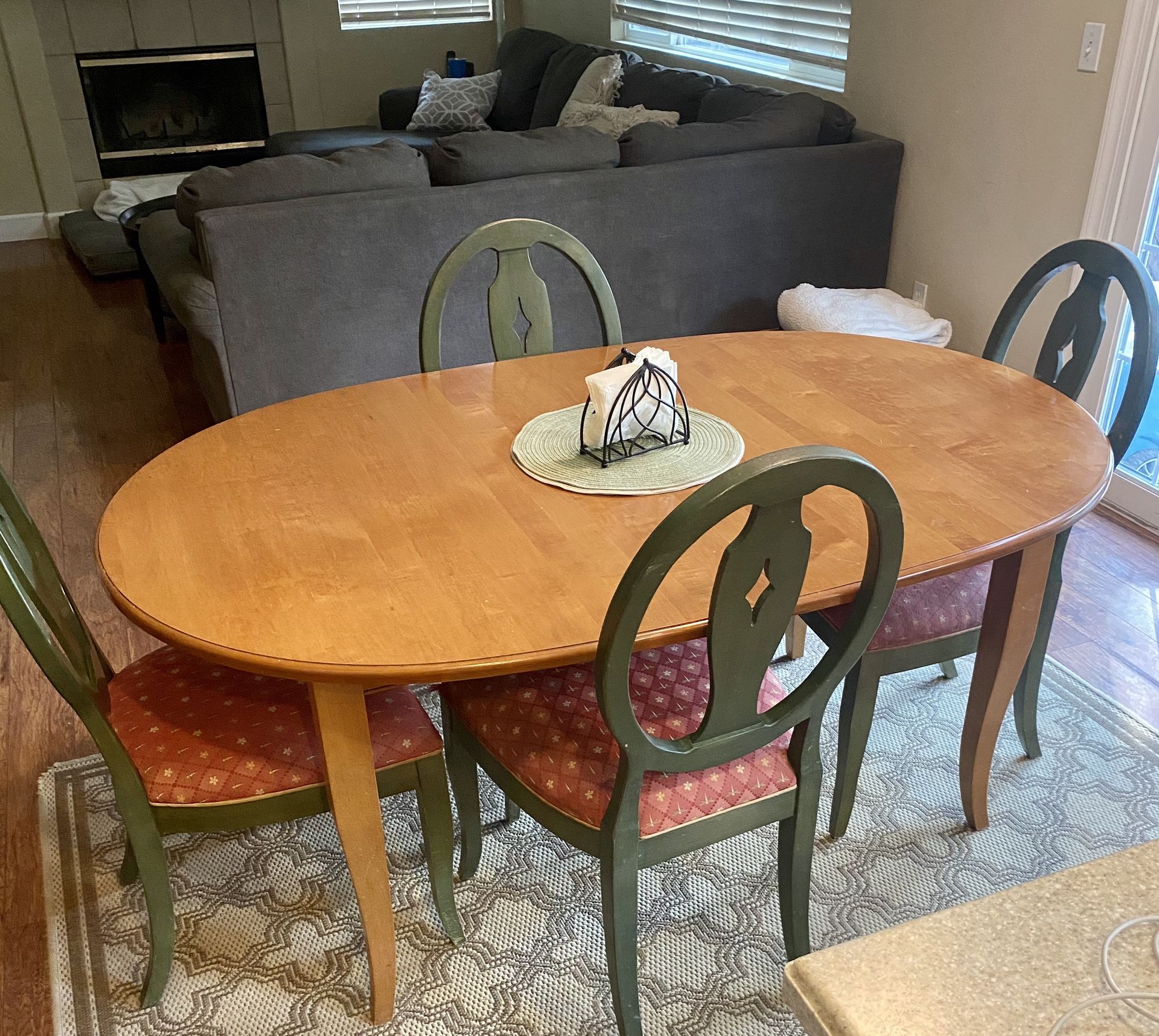 Ethan Allen Kitchen Table and Chairs